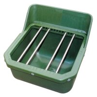 Fohlentrog mit Metallstäben