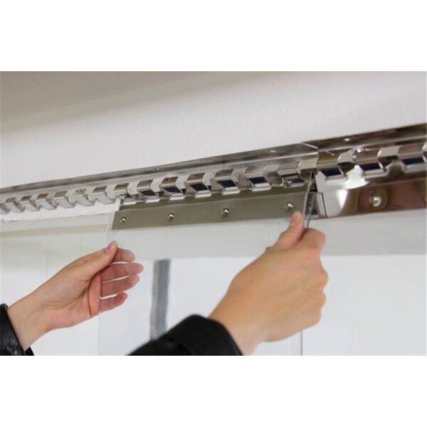 Einhängeblech für PVC Vorhang  200 mm
